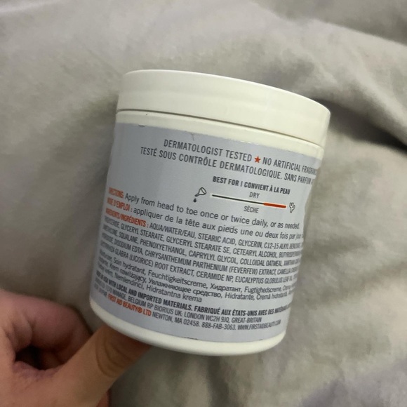 First Aid Beauty ultra repair cream - Picture 2 of 7